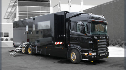 Competition truck to meet the needs of moving vehicles during sporting events