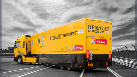 Renault mobile competition unit ideal for Formula 1 transport