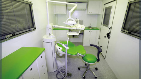 Mobile dental practice designed for the comprehensive treatment of dental diseases