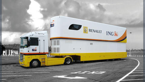 Modular motorhome vehicle for practice sessions and races