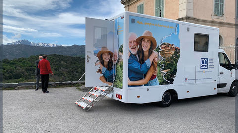 Public service at the heart of all territories thanks to the 1st France Services bus in Corsica!