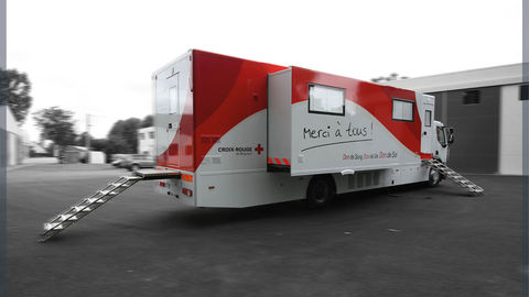Mobile blood donation unit travelling the territory to meet donors