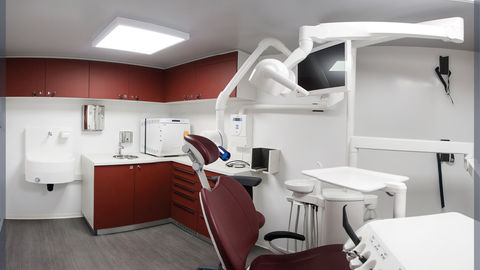 Dispositif de soins dentaires itinérants au Qatar