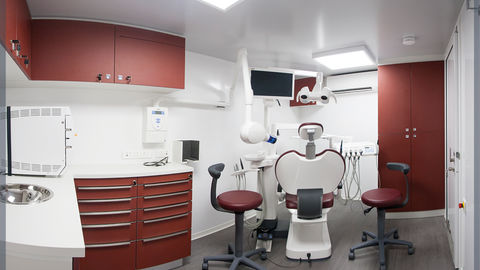 Mobile service reaching the whole territory and providing dental care