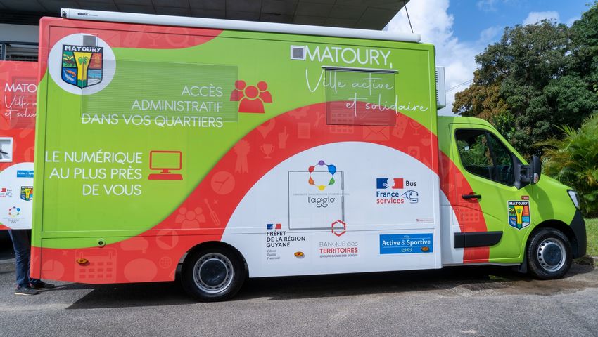 Le 1er bus France Service de Guyane a été inauguré par la ville de Matoury