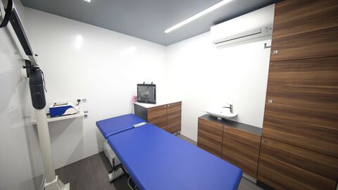 Mobile medical tele-imaging unit Mobile medical tele-imaging unit